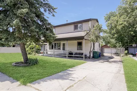 8634 Linder Ave, Burbank, IL 60459