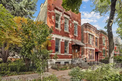 822 N Winchester Ave, Chicago, IL 60622