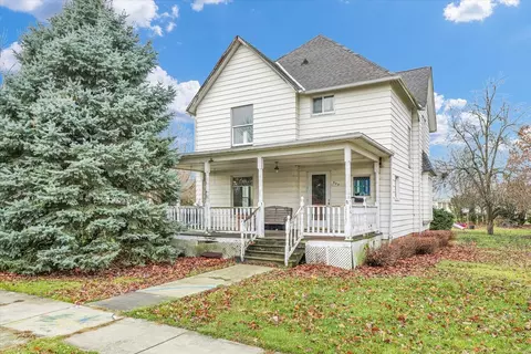 329 N Guthrie St, Gibson City, IL 60936