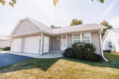 637 Grove St #0, Pecatonica, IL 61063