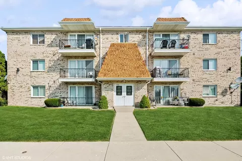 7702 W 87th Pl #12, Bridgeview, IL 60455