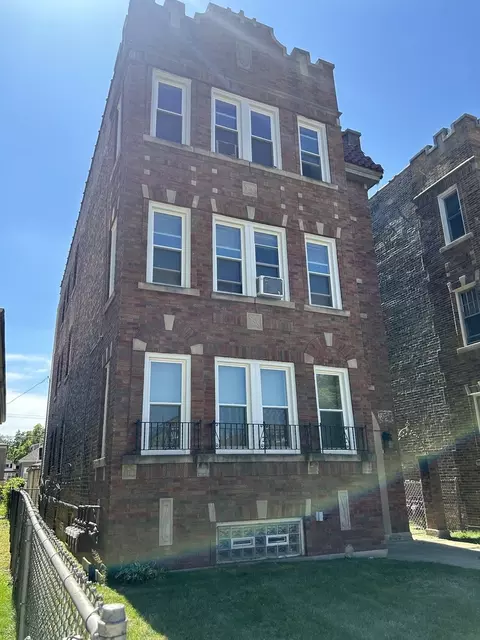 1745 E 84th Pl, Chicago, IL 60617 photo 8