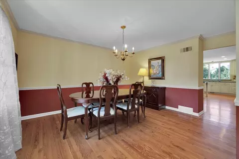 Dining - 456 Hamilton Dr, Wheaton, IL 60189 photo 1 of 3