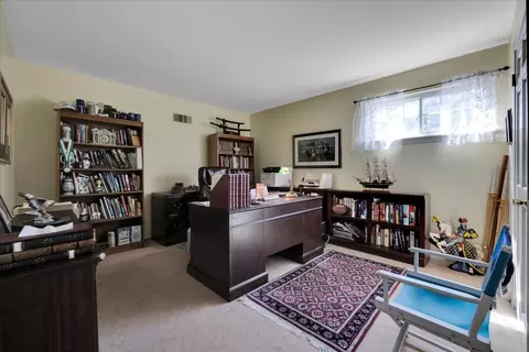 Other - 456 Hamilton Dr, Wheaton, IL 60189 photo 3 of 5