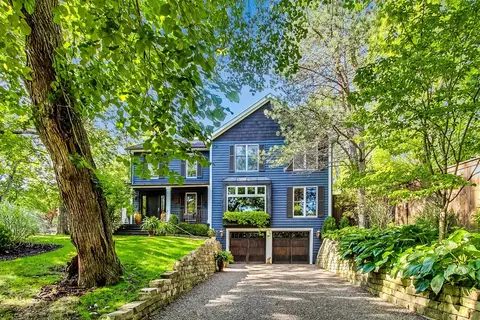 551 Ravinia Rd, Highland Park, IL 60035