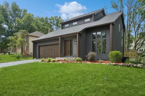 861 Tam O Shanter Cir, Bolingbrook, IL 60440