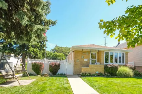 3647 S Rockwell Ave, Chicago, IL 60632