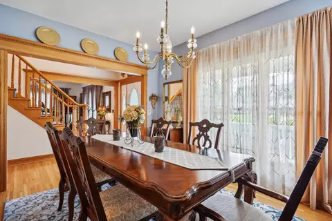 6627 Bentley Ave, Willowbrook, IL 60527 photo 11