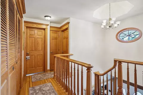 6627 Bentley Ave, Willowbrook, IL 60527 photo 13