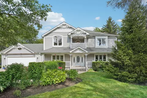 6627 Bentley Ave, Willowbrook, IL 60527