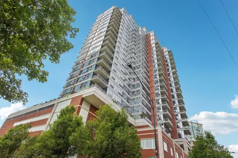 1600 S Prairie Ave #1110, Chicago, IL 60616