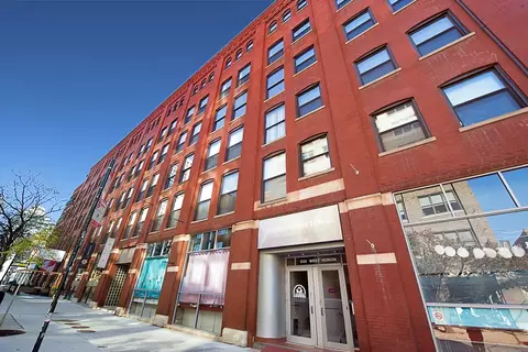 225 W Huron St #509, Chicago, IL 60654