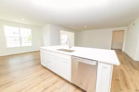 16058 S Clearwater Dr, Plainfield, IL 60586 photo 5
