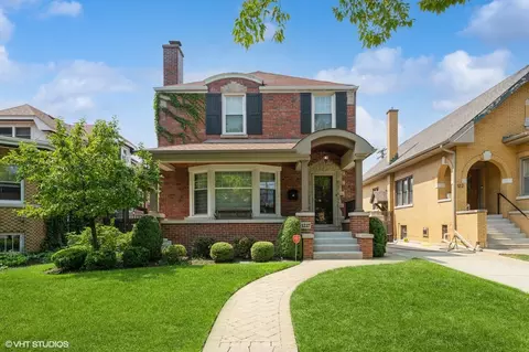 1227 Edmer Ave, Oak Park, IL 60302