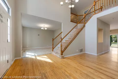 970 Estancia Ln, Algonquin, IL 60102 photo 2
