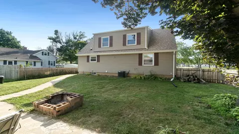 Exterior - 1101 S 3rd St, Oregon, IL 61061 photo 3 of 6