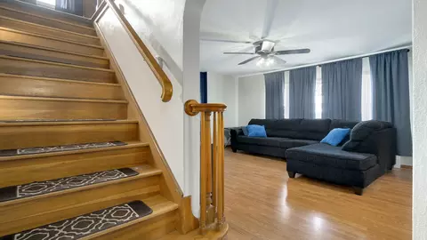 Entry Way - 1101 S 3rd St, Oregon, IL 61061 photo 3 of 7