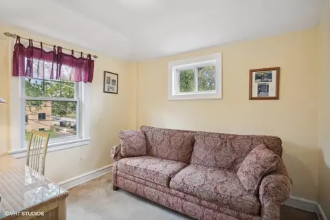 226 E Washington St, Des Plaines, IL 60016 photo 19