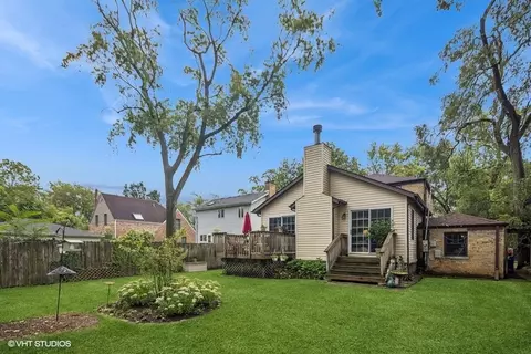 226 E Washington St, Des Plaines, IL 60016 photo 13