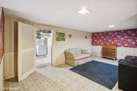 226 E Washington St, Des Plaines, IL 60016 photo 22