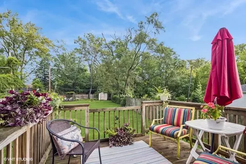 226 E Washington St, Des Plaines, IL 60016 photo 10