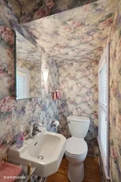 226 E Washington St, Des Plaines, IL 60016 photo 21