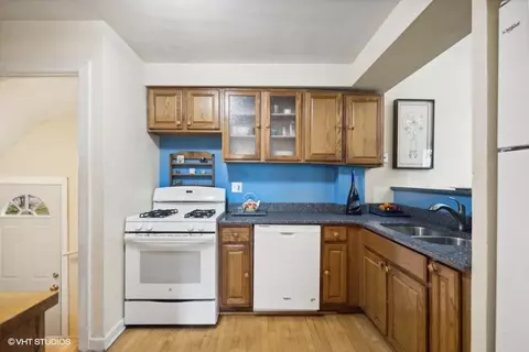 226 E Washington St, Des Plaines, IL 60016 photo 14