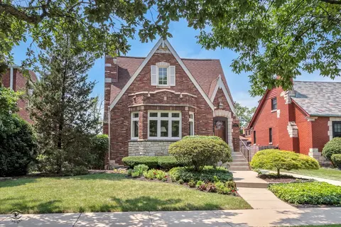 9352 S Bell Ave, Chicago, IL 60643 photo 4