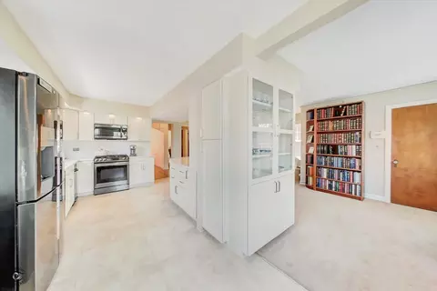 9352 S Bell Ave, Chicago, IL 60643 photo 18