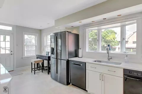9352 S Bell Ave, Chicago, IL 60643 photo 15