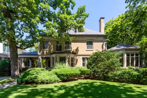 235 Greenwood St, Evanston, IL 60201