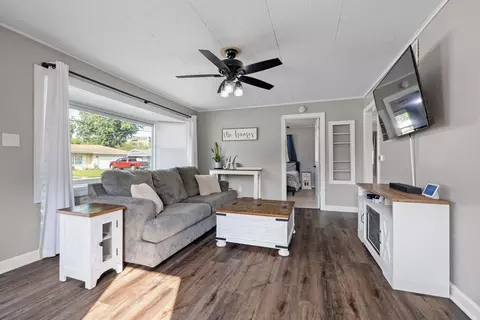 27 George St, Morris, IL 60450 photo 5