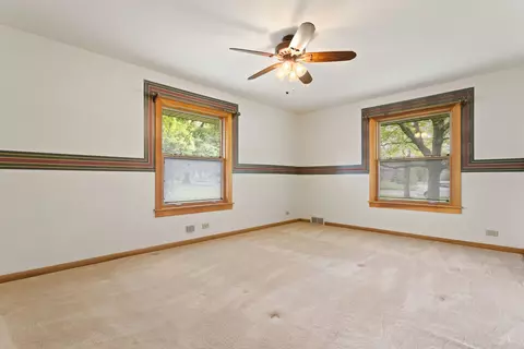 359 Wing Park Blvd, Elgin, IL 60123 photo 18