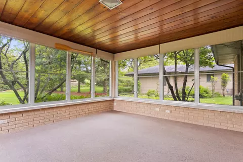 359 Wing Park Blvd, Elgin, IL 60123 photo 16