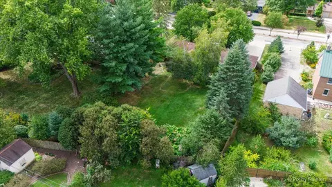 359 Wing Park Blvd, Elgin, IL 60123 photo 42