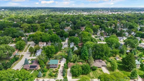 359 Wing Park Blvd, Elgin, IL 60123 photo 44