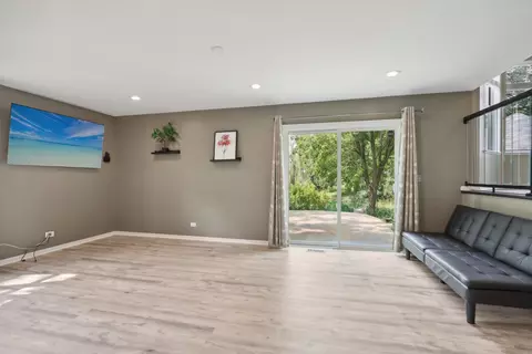 729 Crab Tree Ln, Bartlett, IL 60103 photo 17
