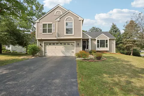 729 Crab Tree Ln, Bartlett, IL 60103