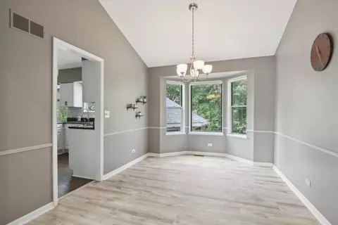 729 Crab Tree Ln, Bartlett, IL 60103 photo 9