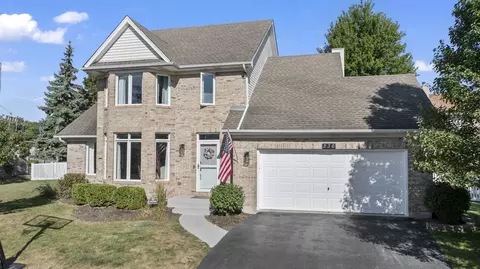 236 Windsor Dr, Bartlett, IL 60103