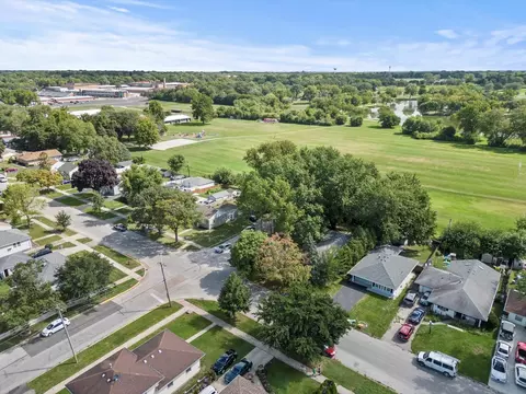 804 Gates St, Aurora, IL 60505 photo 14