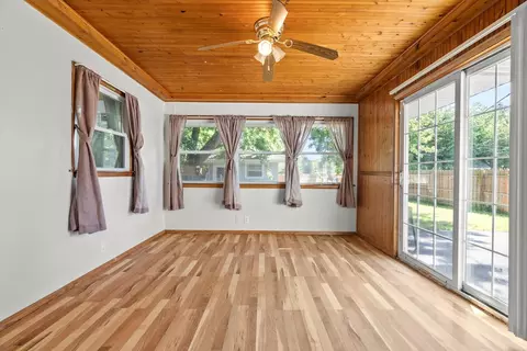 804 Gates St, Aurora, IL 60505 photo 10