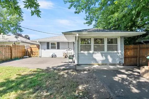 804 Gates St, Aurora, IL 60505 photo 13
