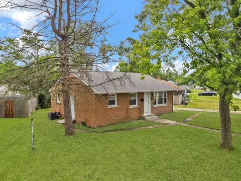 Exterior - 796 N Francine Dr, Kankakee, IL 60901 photo 7 of 8