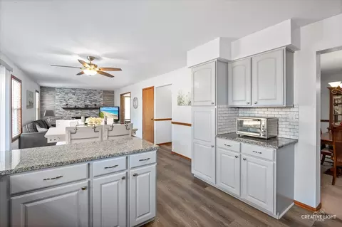 5203 Summerfield Ct, Plainfield, IL 60586 photo 7