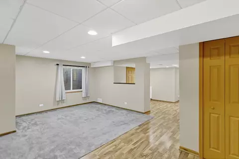Living - 9683 Compton Dr, Huntley, IL 60142 photo 9 of 9