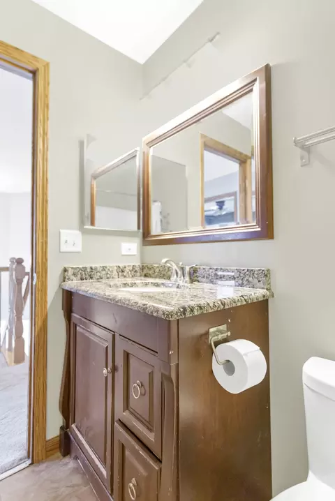 Bath - 9683 Compton Dr, Huntley, IL 60142 photo 5 of 5