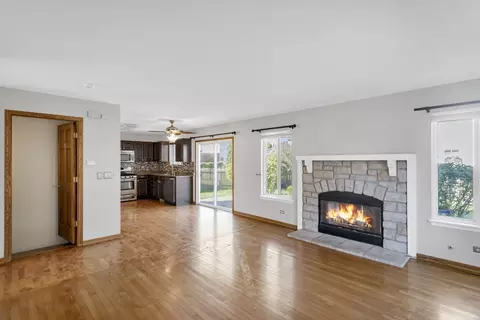Living - 9683 Compton Dr, Huntley, IL 60142 photo 2 of 9