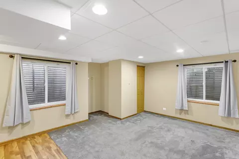 Living - 9683 Compton Dr, Huntley, IL 60142 photo 6 of 9
