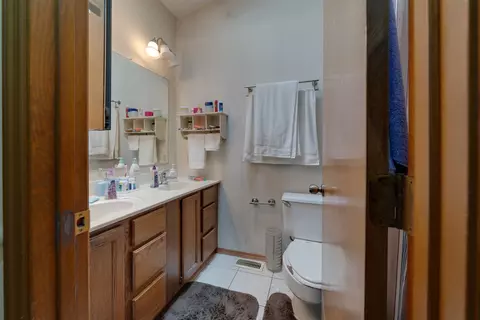 Bath - 1311 Clover Ln, Normal, IL 61761 photo 2 of 2